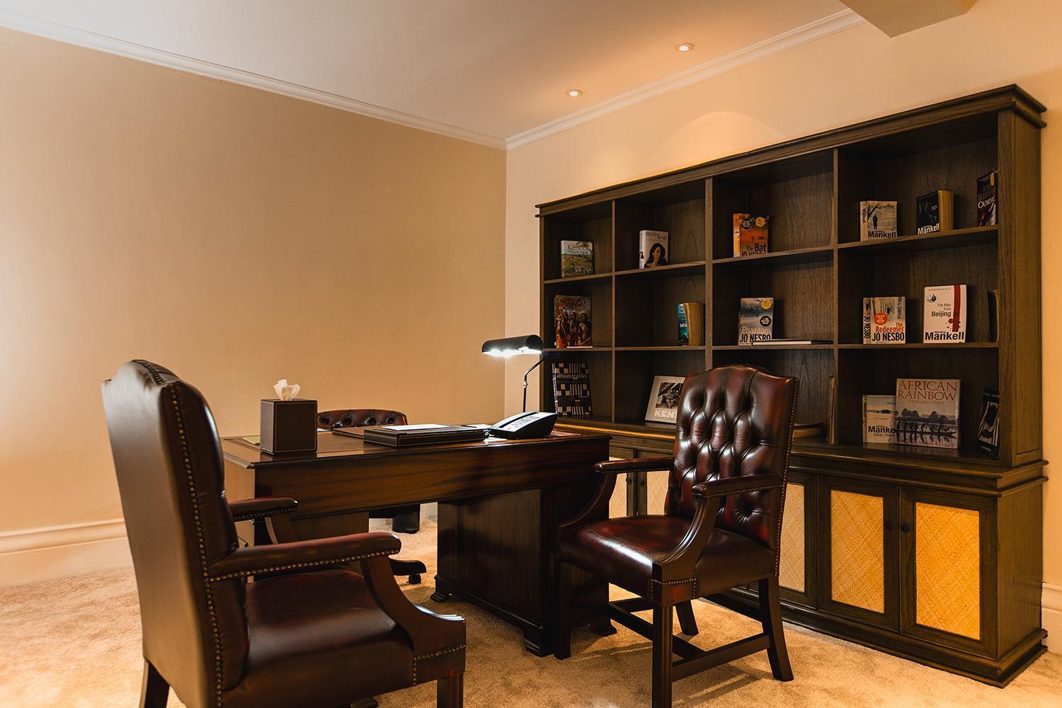 Hemingways Nairobi Hotel Kültér fotó